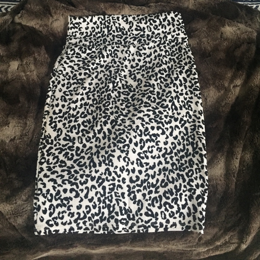 LLR Leopard print pencil skirt